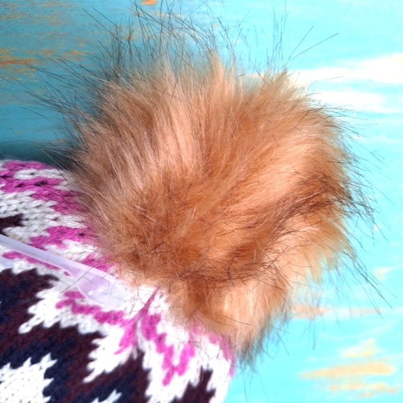 Scarf Hat Set Puff Ball Faux Fur Fringe Tassels Zig Zag Print Pink Knit Long NWT - Picture 12 of 16